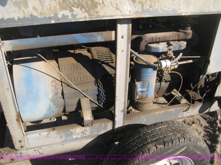 image for item H4322 Lincoln SA-200-F-163 arc welder