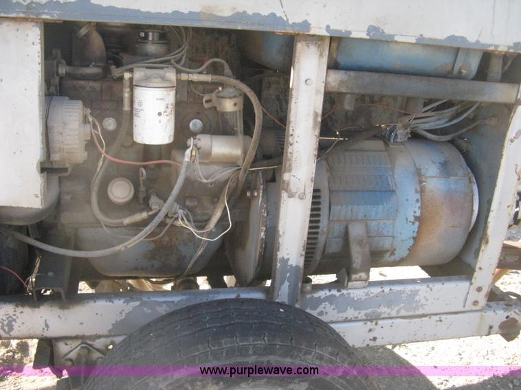 image for item H4322 Lincoln SA-200-F-163 arc welder