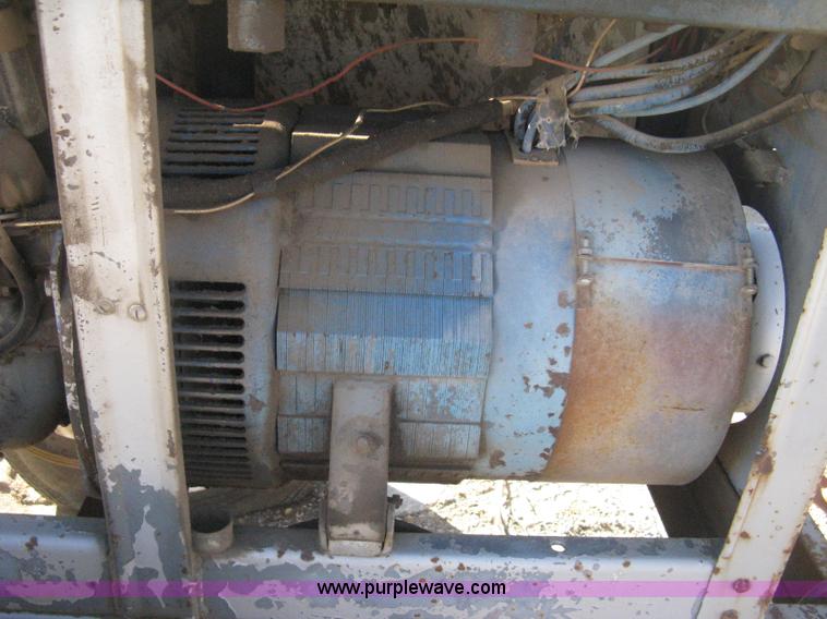 image for item H4322 Lincoln SA-200-F-163 arc welder