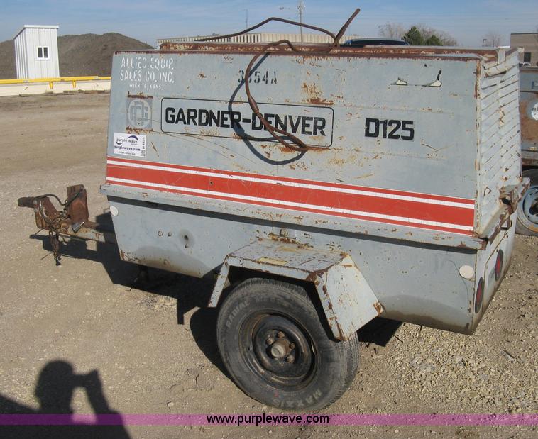 image for item H4325 Gardner Denver D125 air compressor