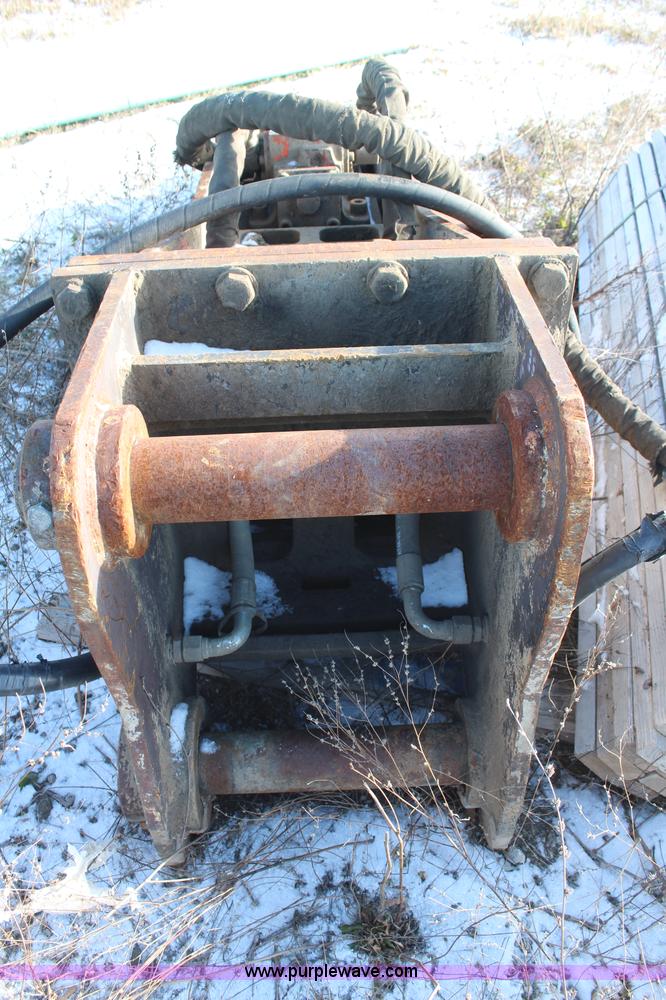 image for item H7788 NPK 16X hydraulic breaker