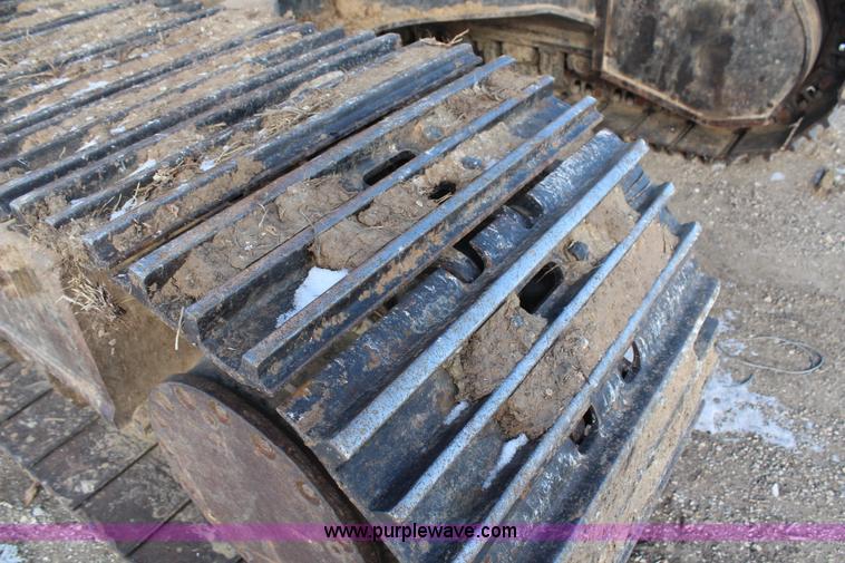 image for item H7789 2003 John Deere 370C excavator