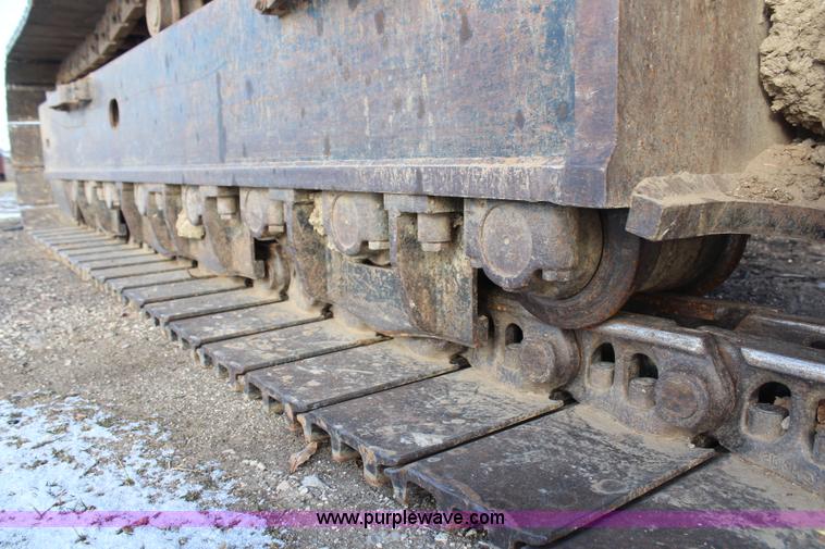 image for item H7789 2003 John Deere 370C excavator