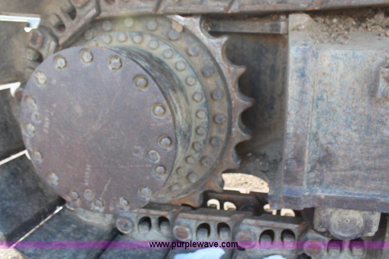 image for item H7789 2003 John Deere 370C excavator