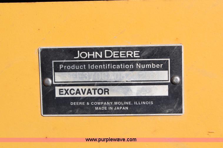 image for item H7789 2003 John Deere 370C excavator