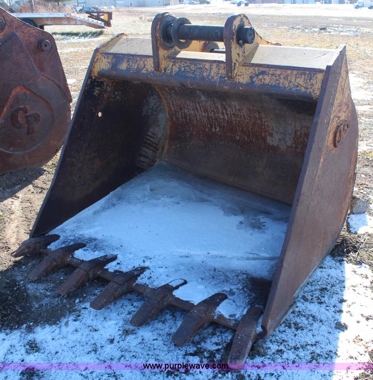 image for item H7846 AF 66" seven tooth excavator bucket