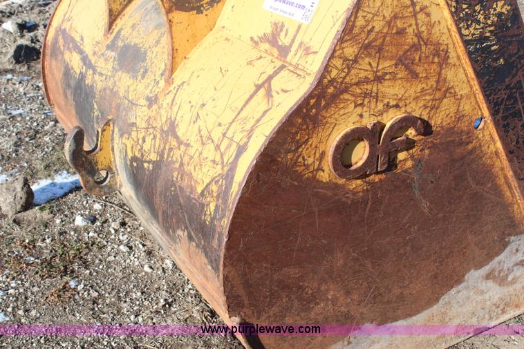 image for item H7846 AF 66" seven tooth excavator bucket