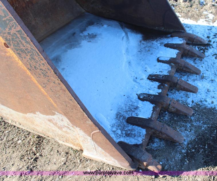 image for item H7846 AF 66" seven tooth excavator bucket