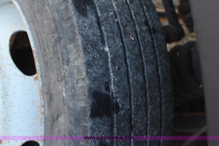 image for item H7847 2006 Ford F550 utility truck