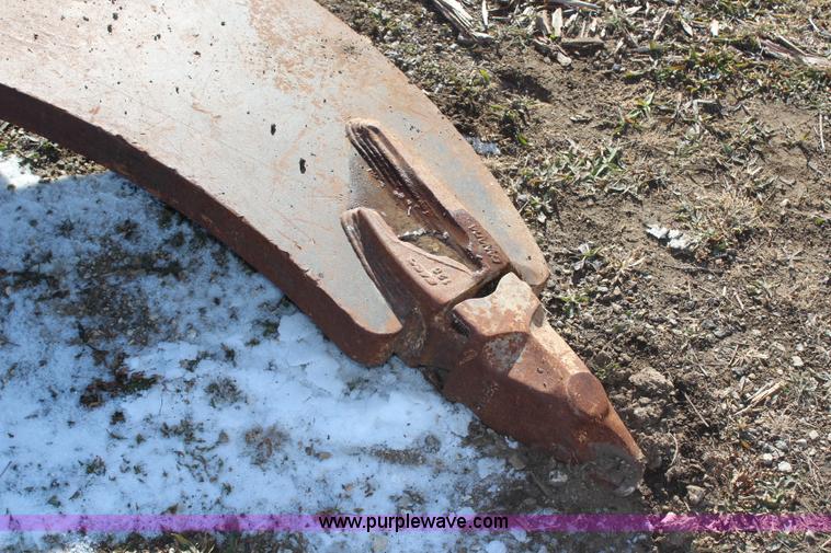 image for item H7851 Excavator ripping fork