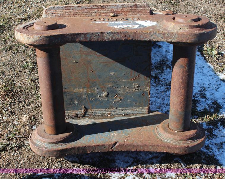 image for item H7851 Excavator ripping fork