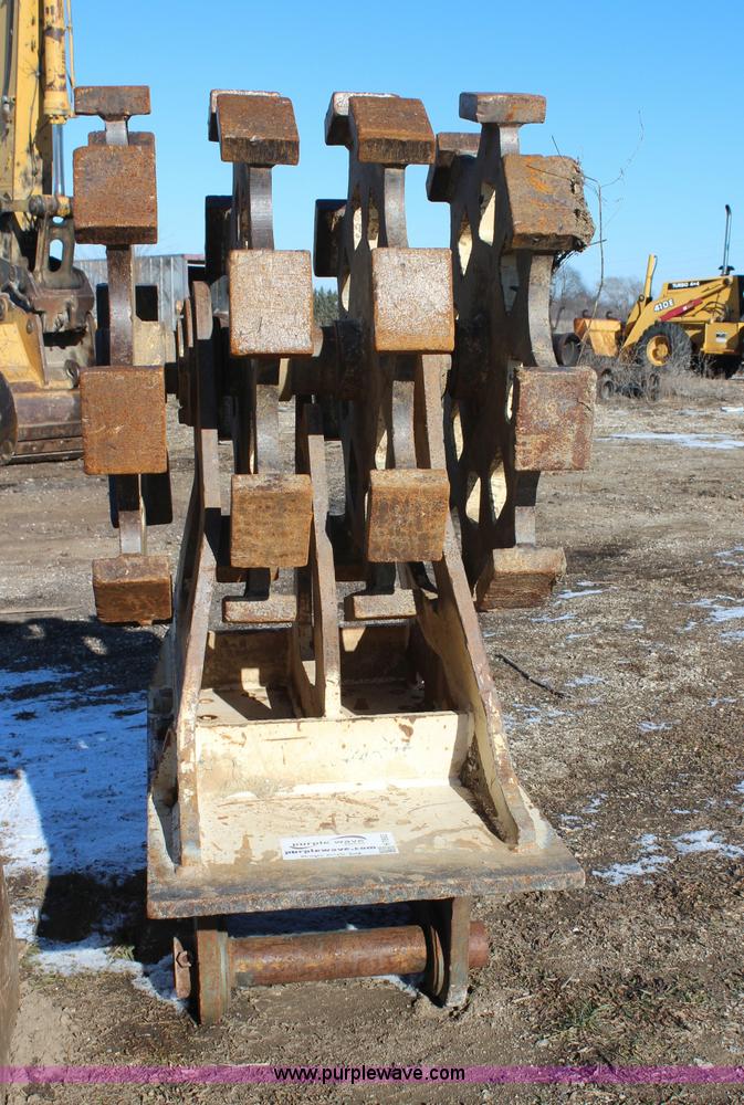 image for item H7852 TAG 36" compacting wheel