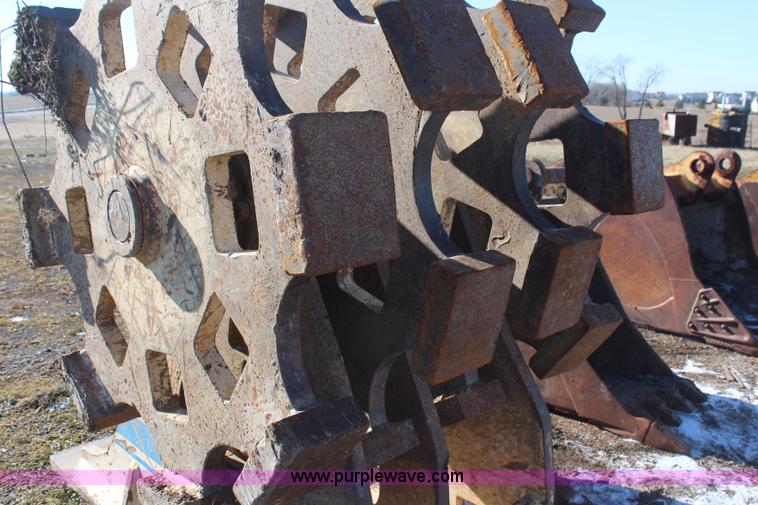 image for item H7852 TAG 36" compacting wheel