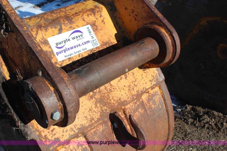 image for item H7854 Sabine 30" four tooth excavator bucket