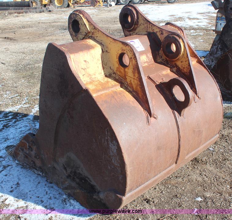 image for item H7855 48" five tooth excavator bucket