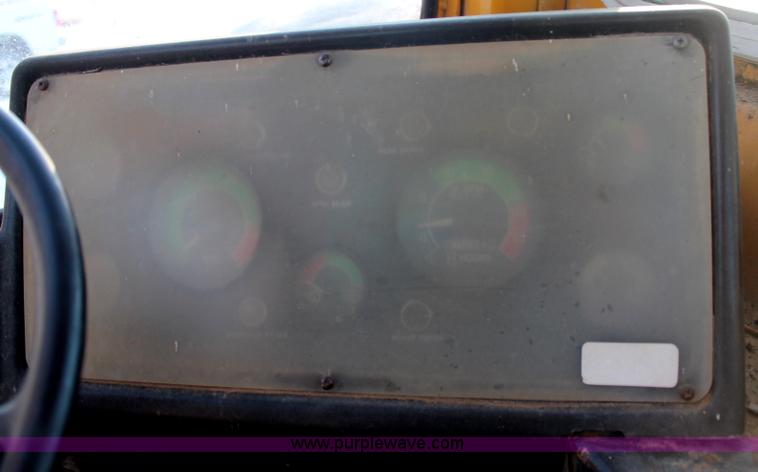 image for item H7856 1978 John Deere 762 scraper