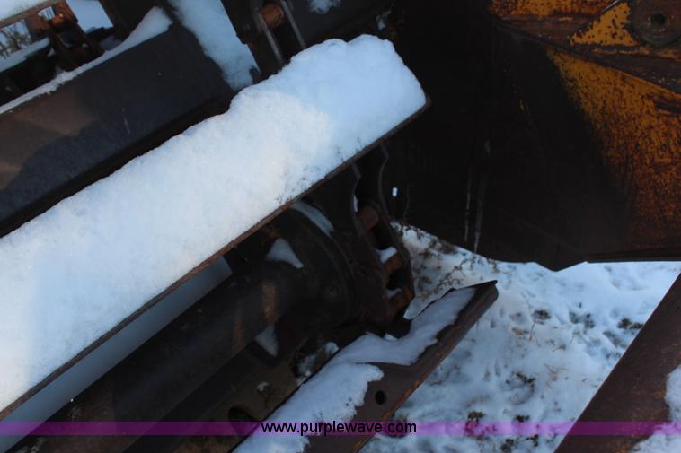 image for item H7856 1978 John Deere 762 scraper