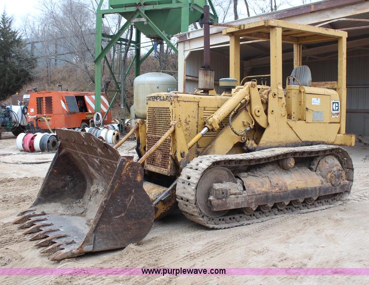 image for item H7882 1968 Caterpillar 951B track loader