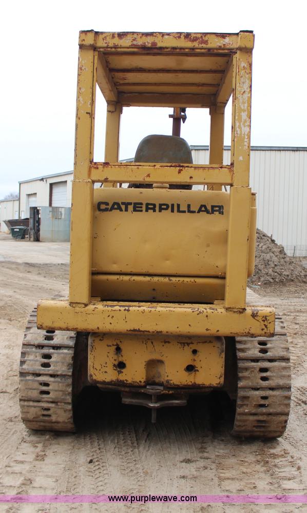 image for item H7882 1968 Caterpillar 951B track loader