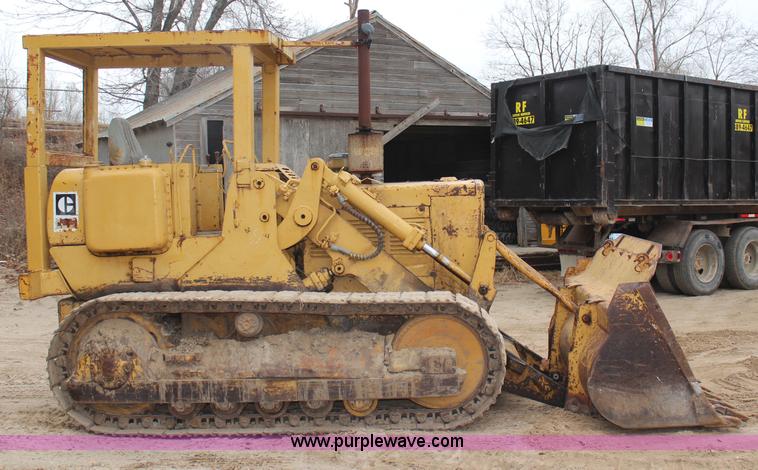 image for item H7882 1968 Caterpillar 951B track loader
