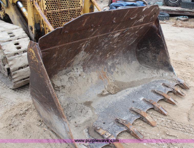 image for item H7882 1968 Caterpillar 951B track loader