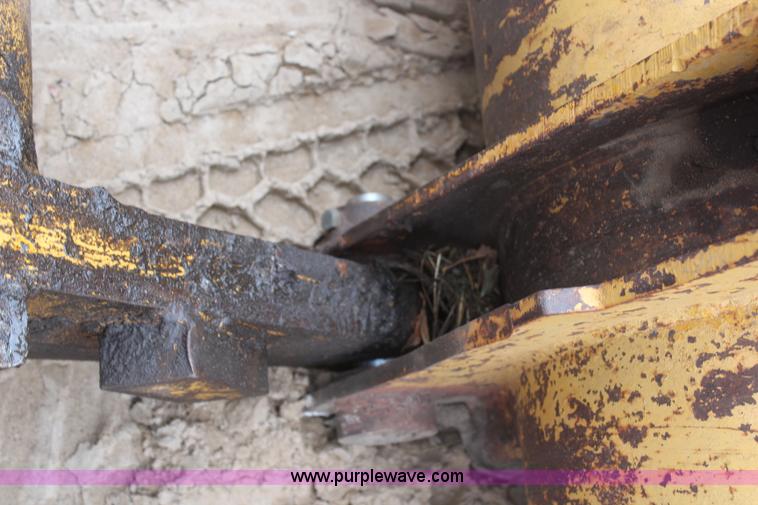 image for item H7882 1968 Caterpillar 951B track loader