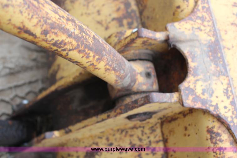 image for item H7882 1968 Caterpillar 951B track loader