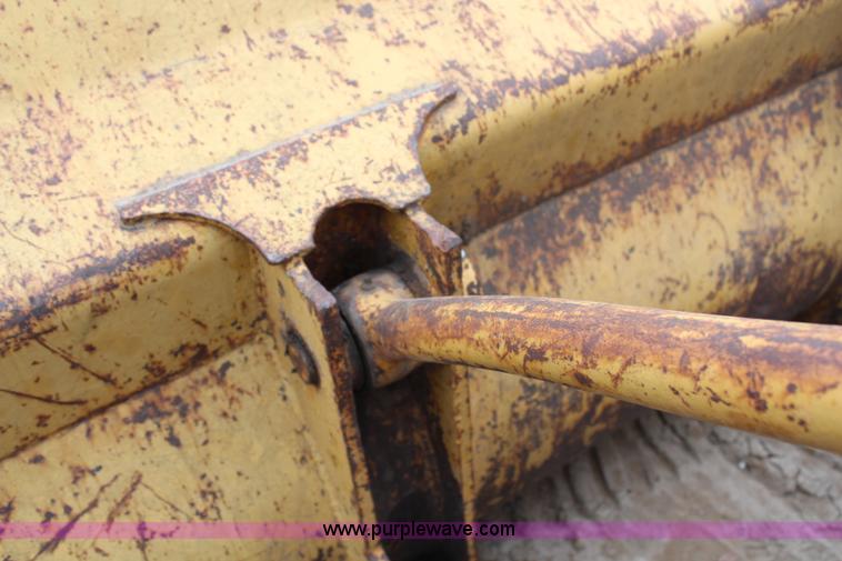 image for item H7882 1968 Caterpillar 951B track loader