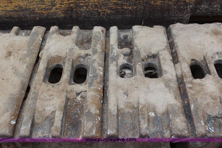 image for item H7882 1968 Caterpillar 951B track loader