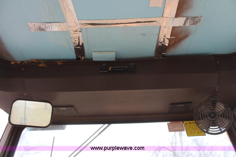 image for item H7933 1988 Champion 710A articulated motor grader