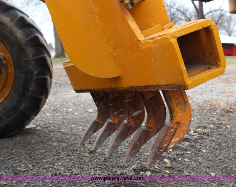 image for item H7933 1988 Champion 710A articulated motor grader