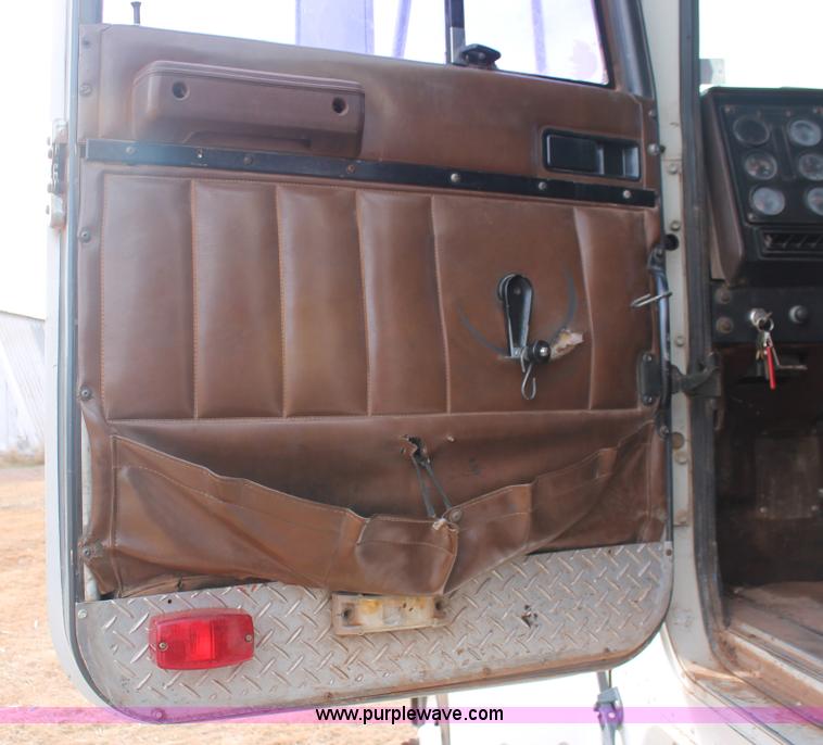 image for item H8388 1987 International F9370 triple axle dump truck