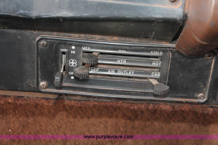 image for item H8388 1987 International F9370 triple axle dump truck