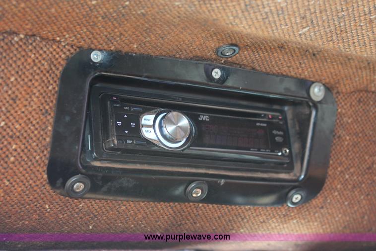 image for item H8388 1987 International F9370 triple axle dump truck