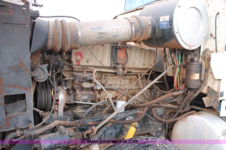 image for item H8388 1987 International F9370 triple axle dump truck