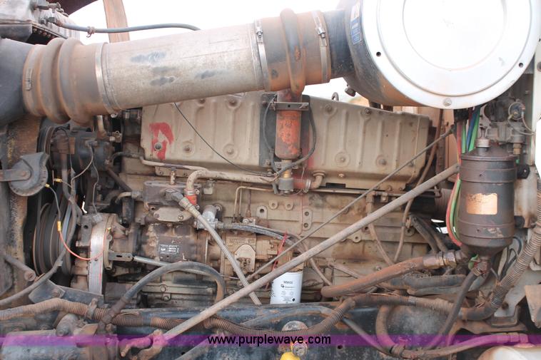 image for item H8388 1987 International F9370 triple axle dump truck