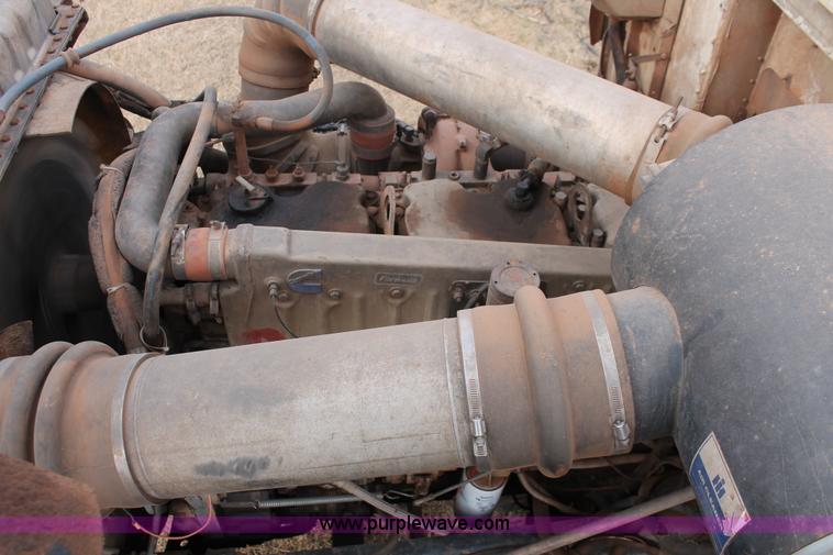 image for item H8388 1987 International F9370 triple axle dump truck