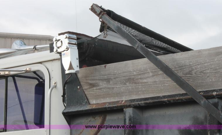 image for item H8388 1987 International F9370 triple axle dump truck