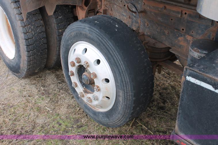 image for item H8388 1987 International F9370 triple axle dump truck