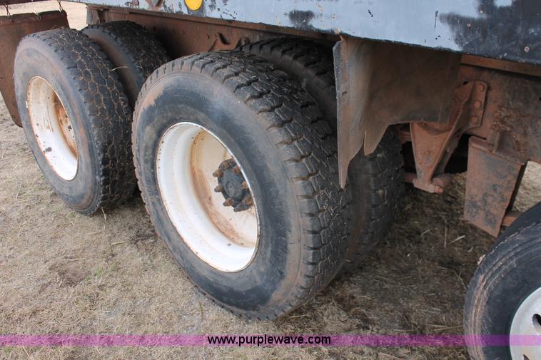 image for item H8388 1987 International F9370 triple axle dump truck