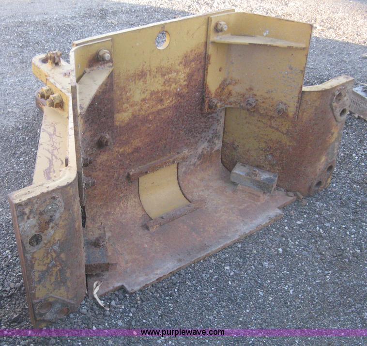 image for item I5743 Caterpillar dozer draw bar