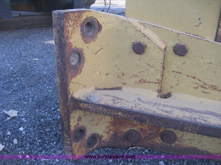 image for item I5743 Caterpillar dozer draw bar