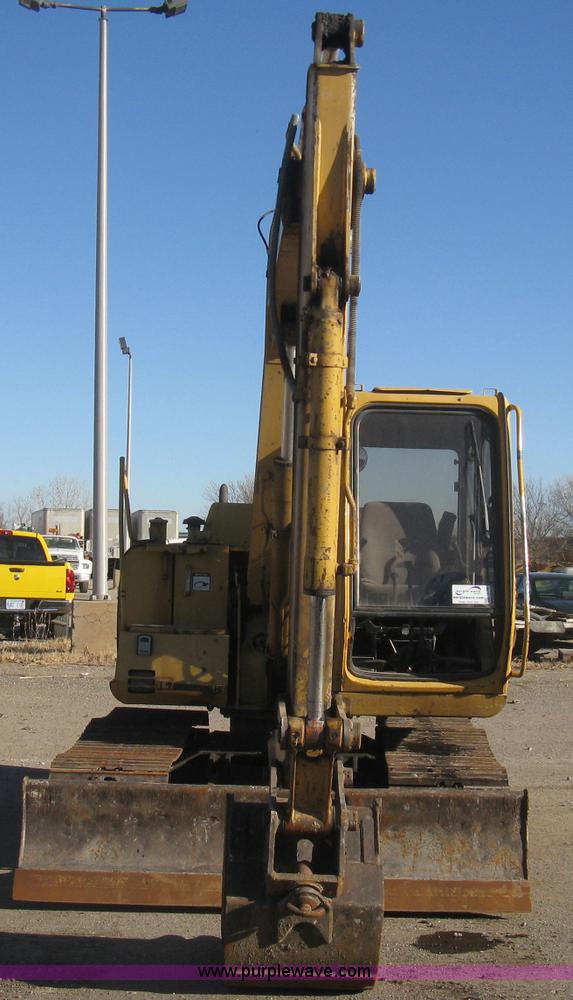 image for item I5745 1995 John Deere 190E excavator