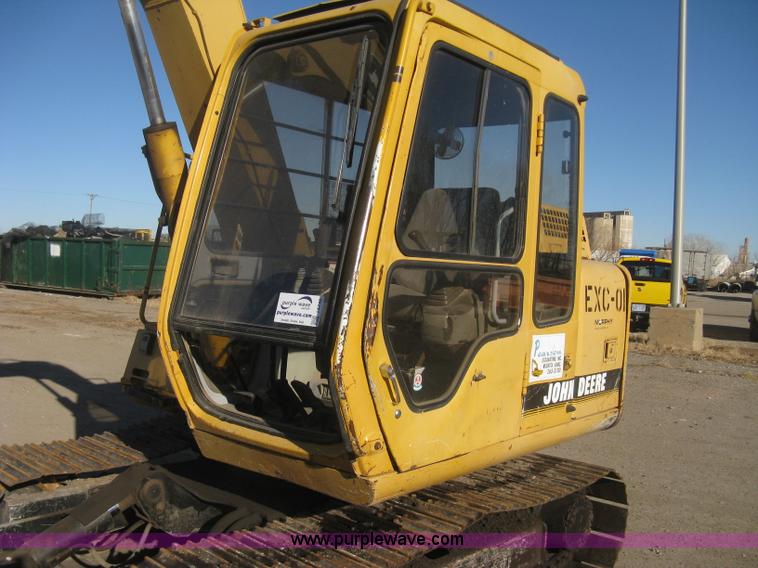 image for item I5745 1995 John Deere 190E excavator