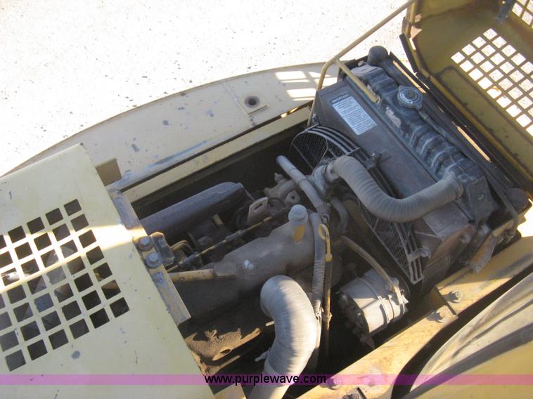 image for item I5745 1995 John Deere 190E excavator