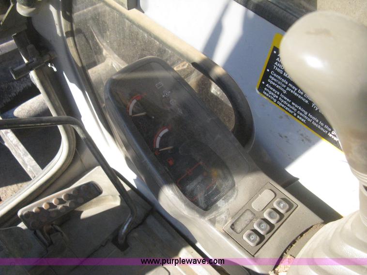 image for item I5745 1995 John Deere 190E excavator