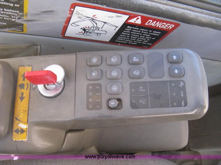 image for item I5745 1995 John Deere 190E excavator