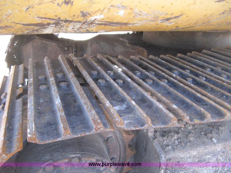 image for item I5745 1995 John Deere 190E excavator