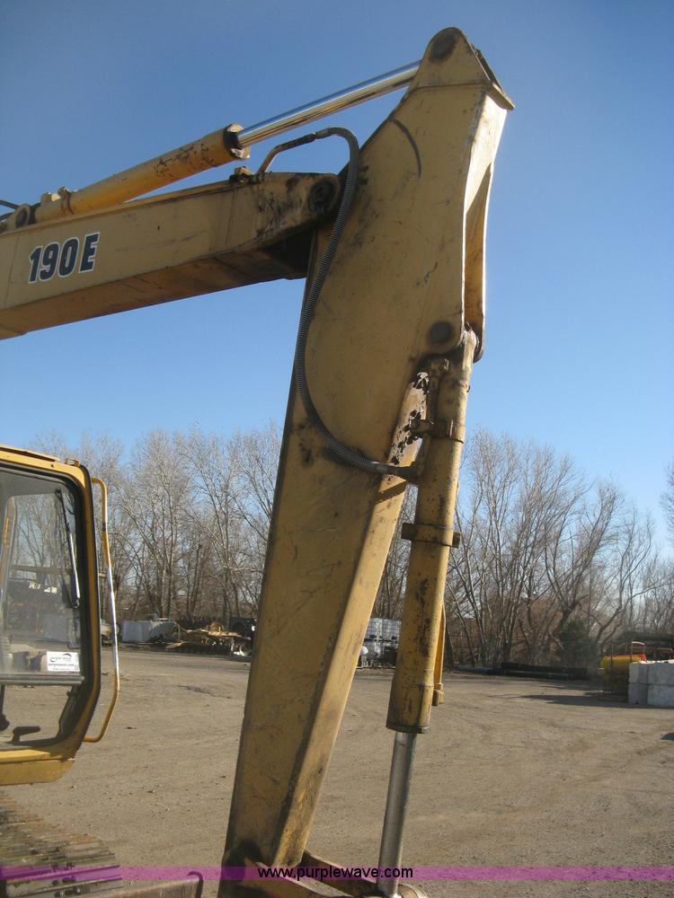 image for item I5745 1995 John Deere 190E excavator