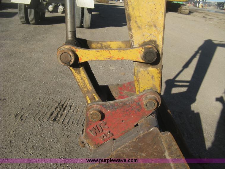 image for item I5745 1995 John Deere 190E excavator